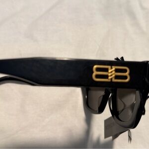 BALENCIAGA BB0234S 002 sunglasses- Black